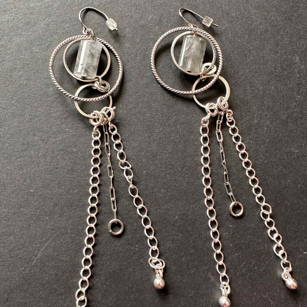 Bundle of 4 earrings